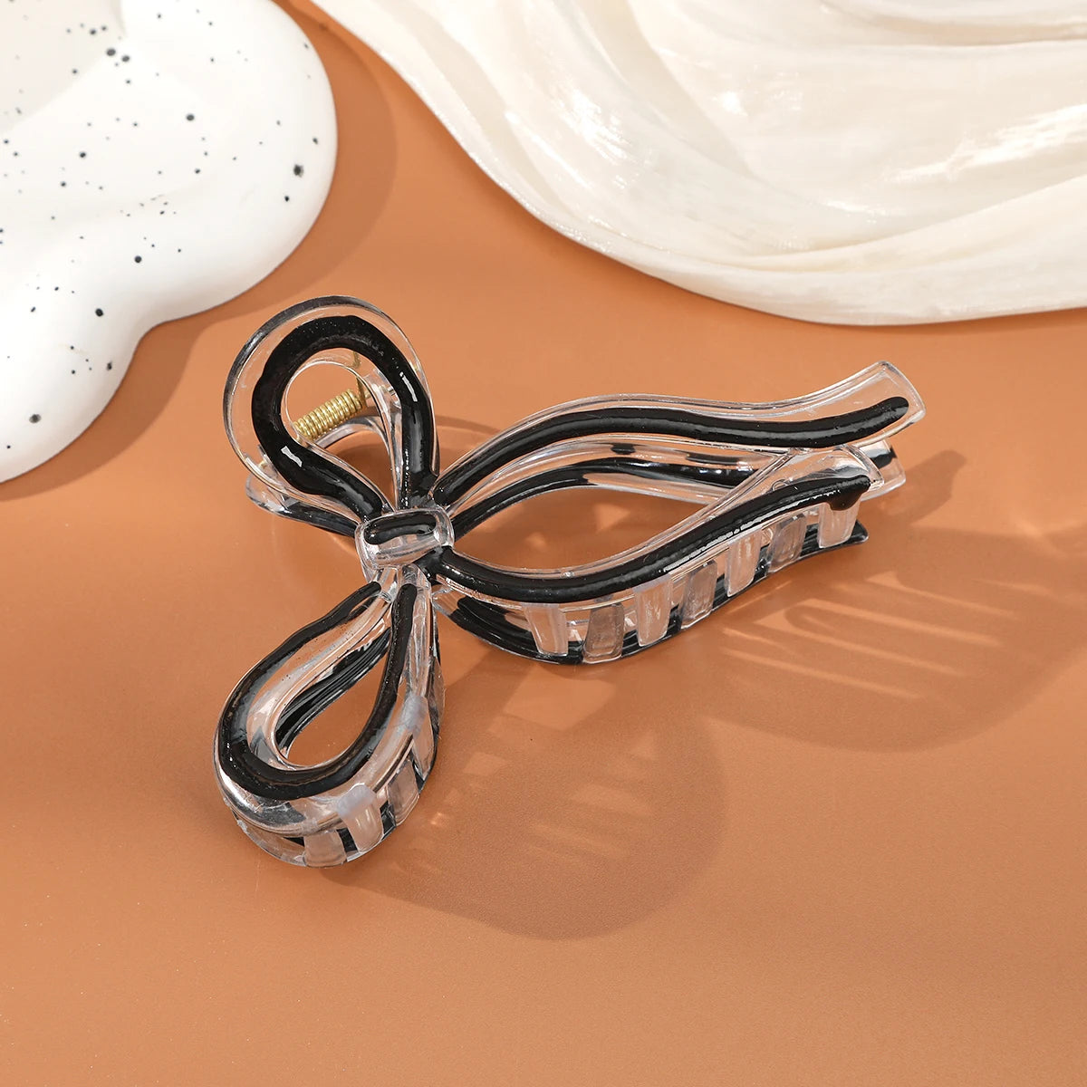 Classic Catch Hair Claw White & Clear
