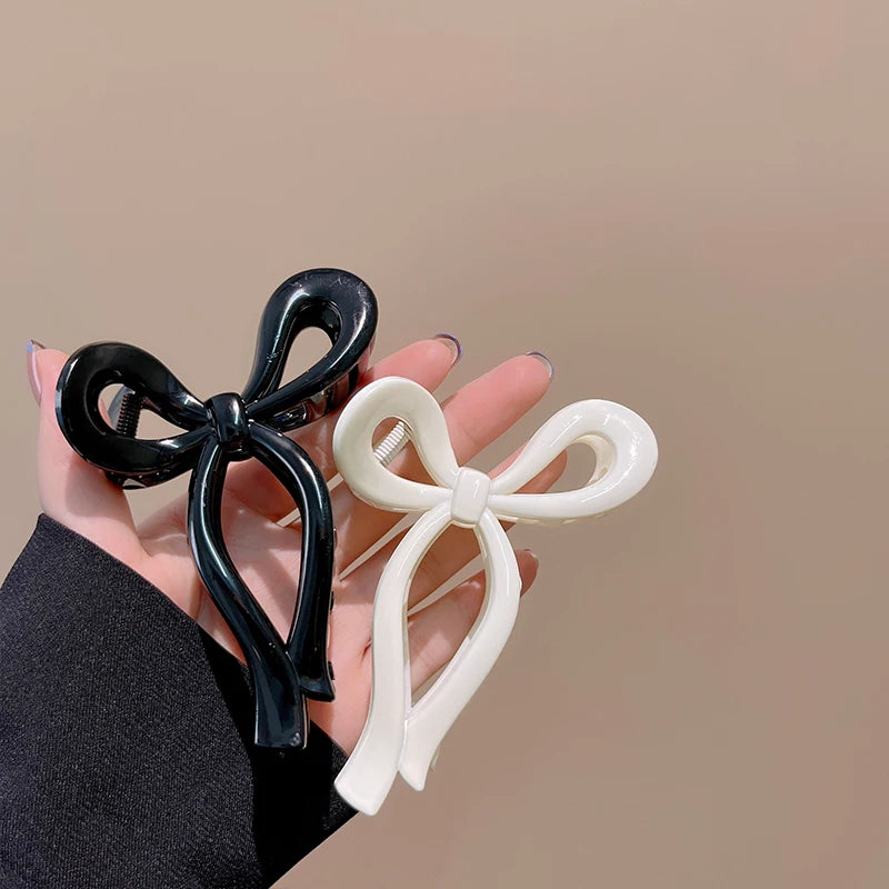 Classic Catch Hair Claw White & Clear